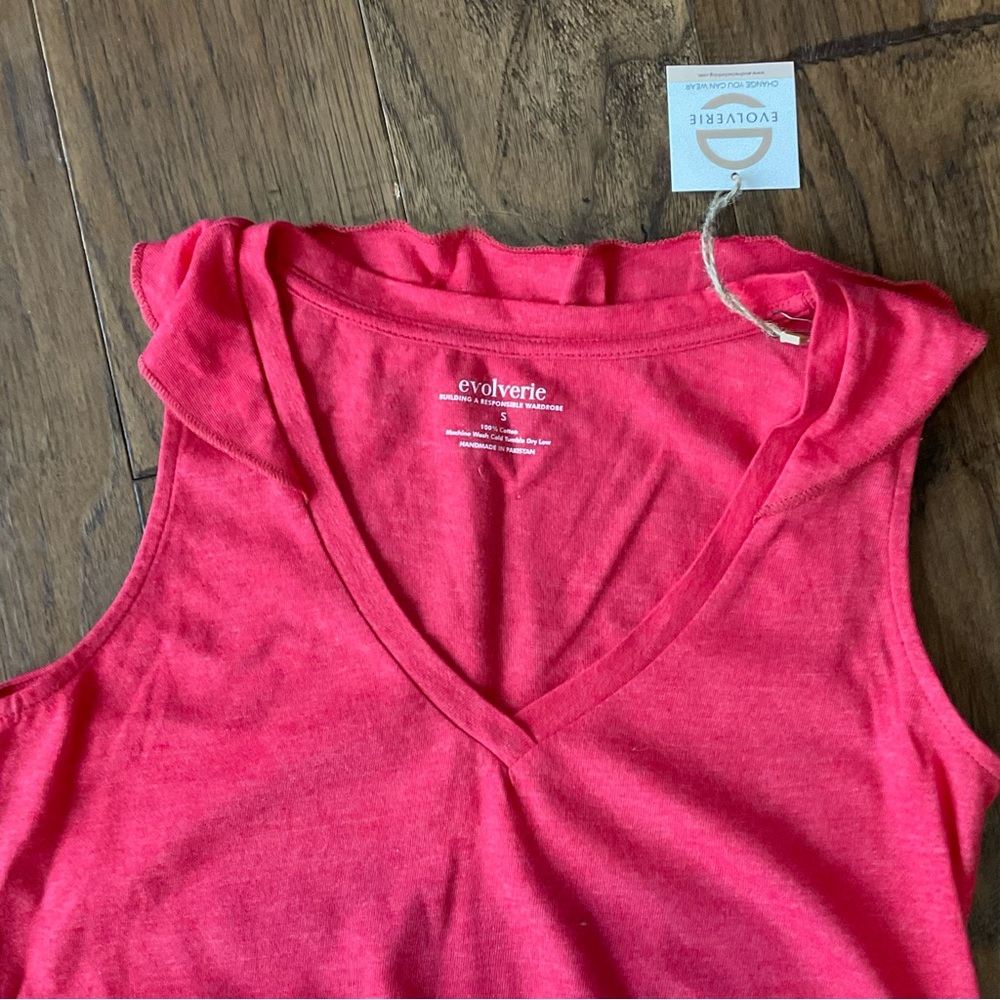 Ruffled v neck Tank NWT from EVOLVERIE